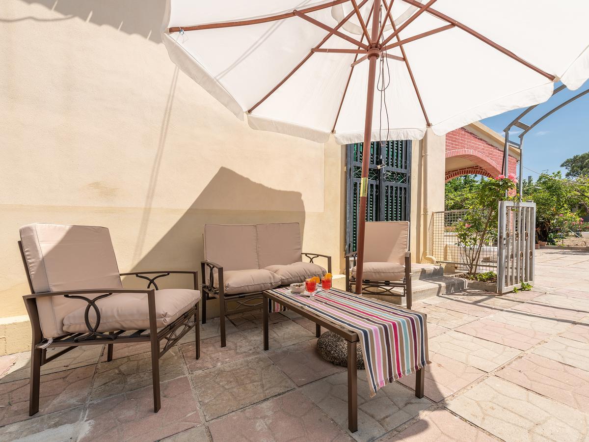 Villa Casa Lupa Magnifica Con Giardino Quartu SantʼElena Exterior foto